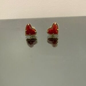 Kendra Scott Ari Heart Gold Stud Earrings